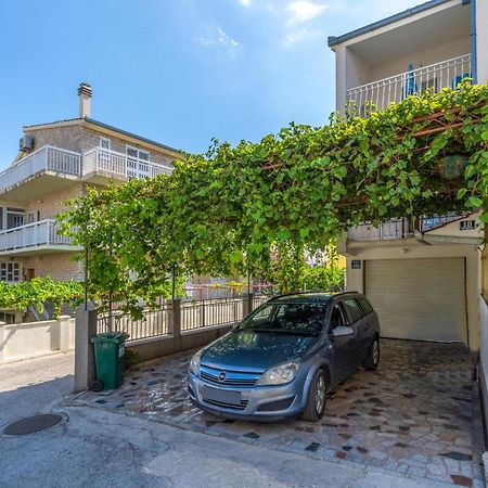 Lovely Apartment In Stobrec With Wifi Σπλιτ Εξωτερικό φωτογραφία