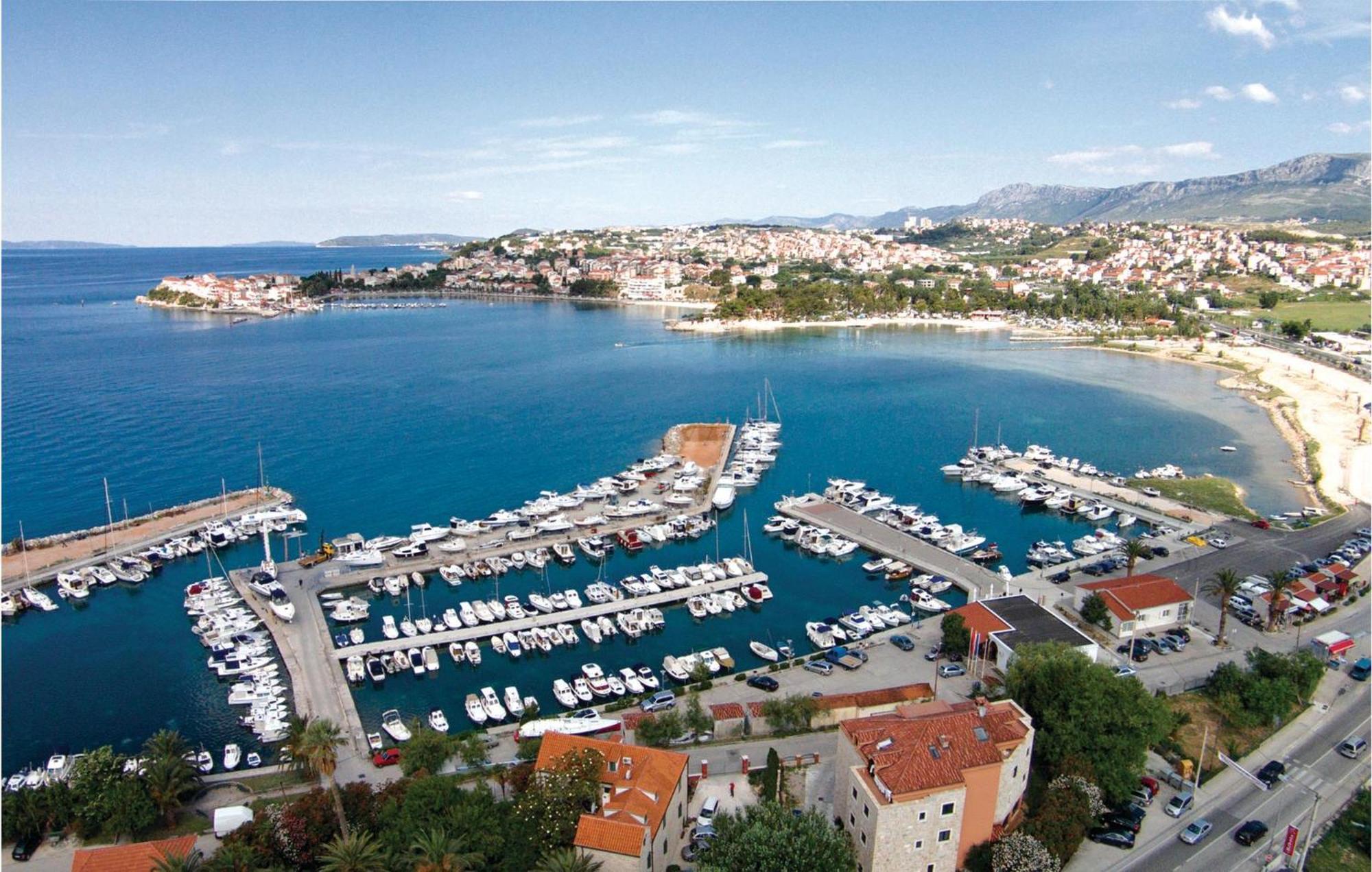 Lovely Apartment In Stobrec With Wifi Σπλιτ Εξωτερικό φωτογραφία