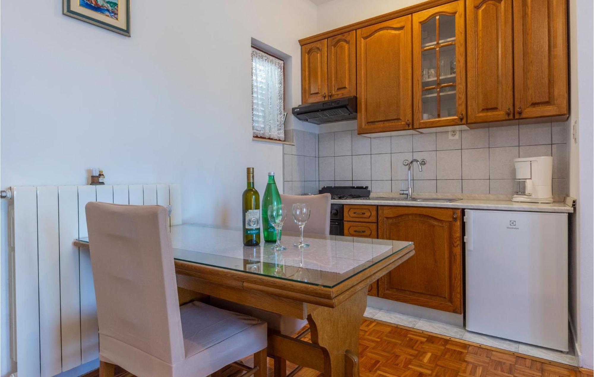 Lovely Apartment In Stobrec With Wifi Σπλιτ Εξωτερικό φωτογραφία
