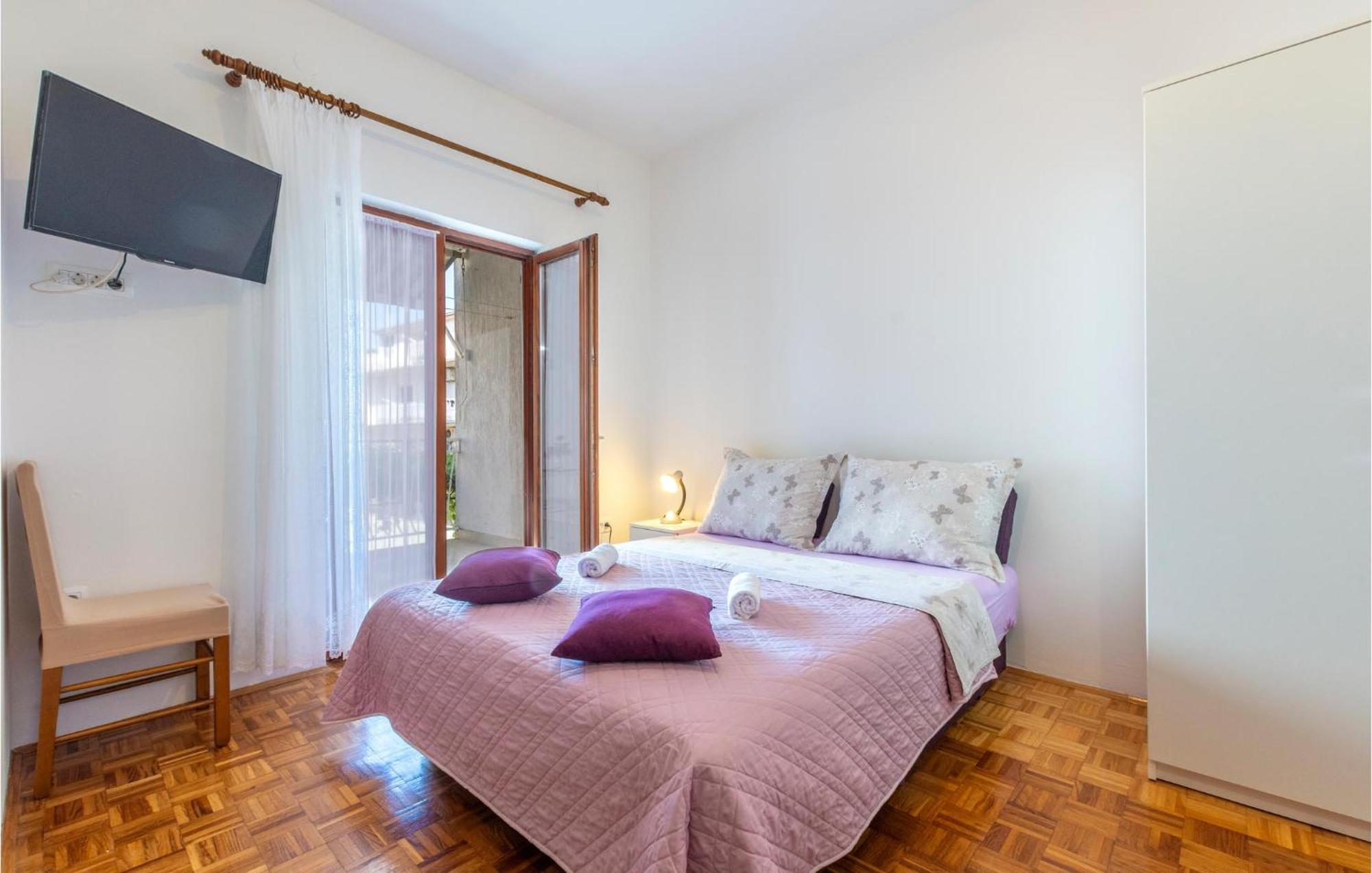 Lovely Apartment In Stobrec With Wifi Σπλιτ Εξωτερικό φωτογραφία