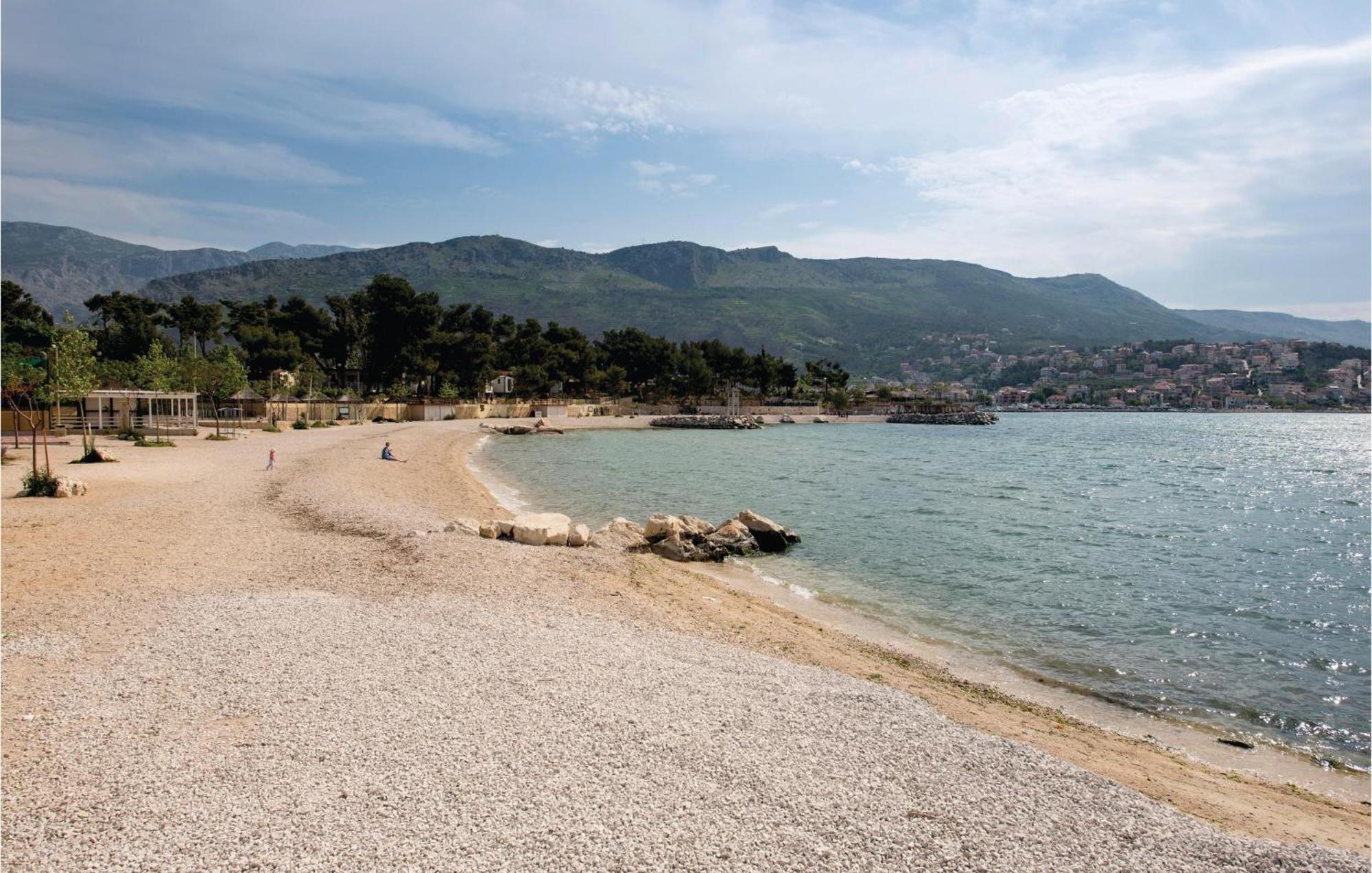Lovely Apartment In Stobrec With Wifi Σπλιτ Εξωτερικό φωτογραφία