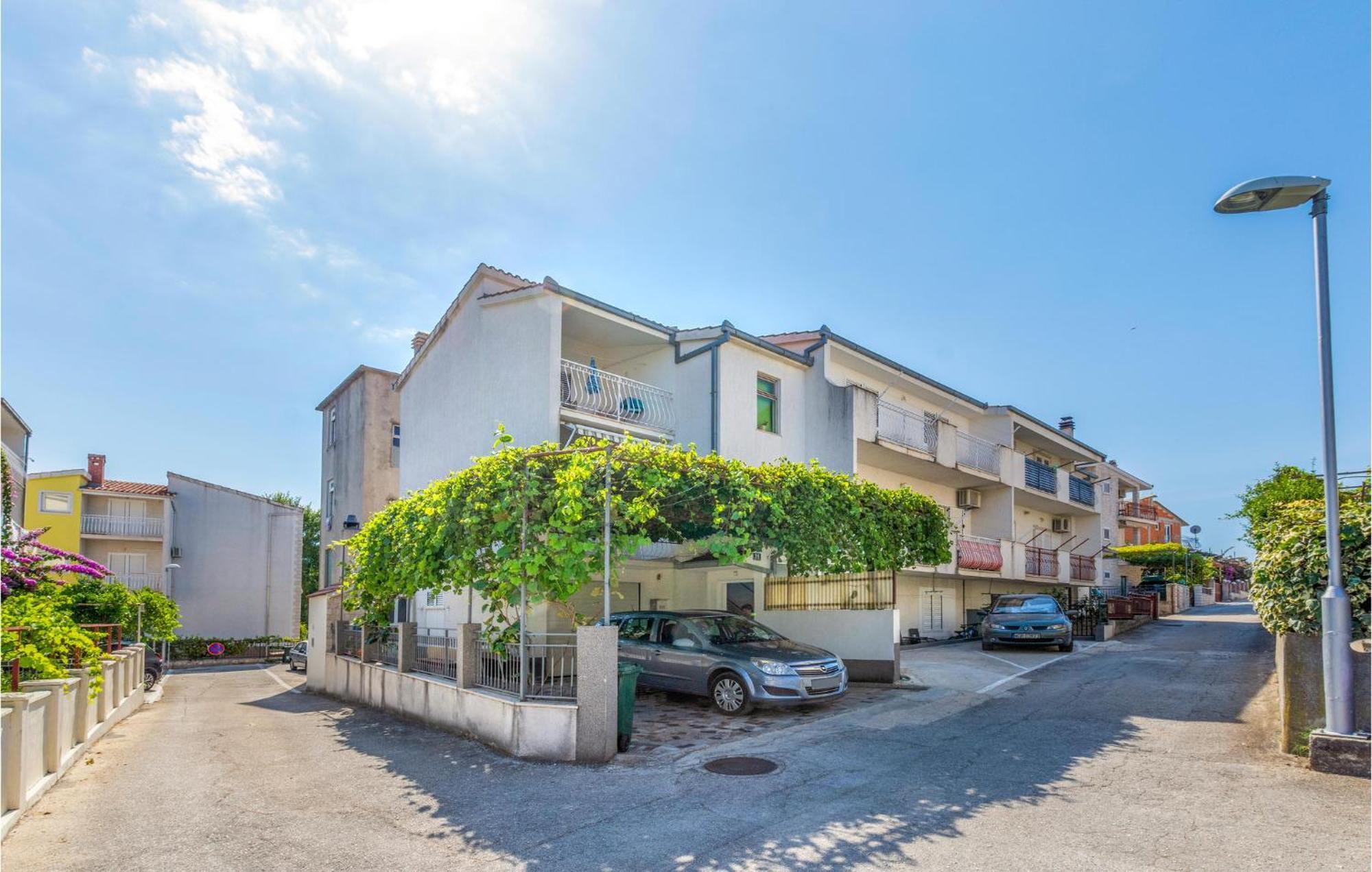 Lovely Apartment In Stobrec With Wifi Σπλιτ Εξωτερικό φωτογραφία